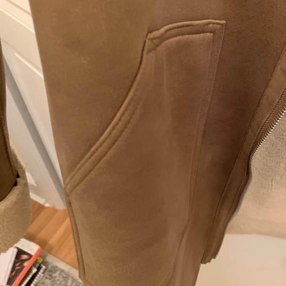 Indi & Cold Shearling Coat - Picture 4 of 6